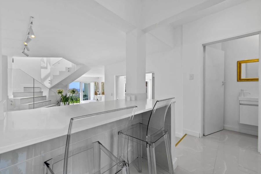 3 Bedroom Property for Sale in Camps Bay Western Cape